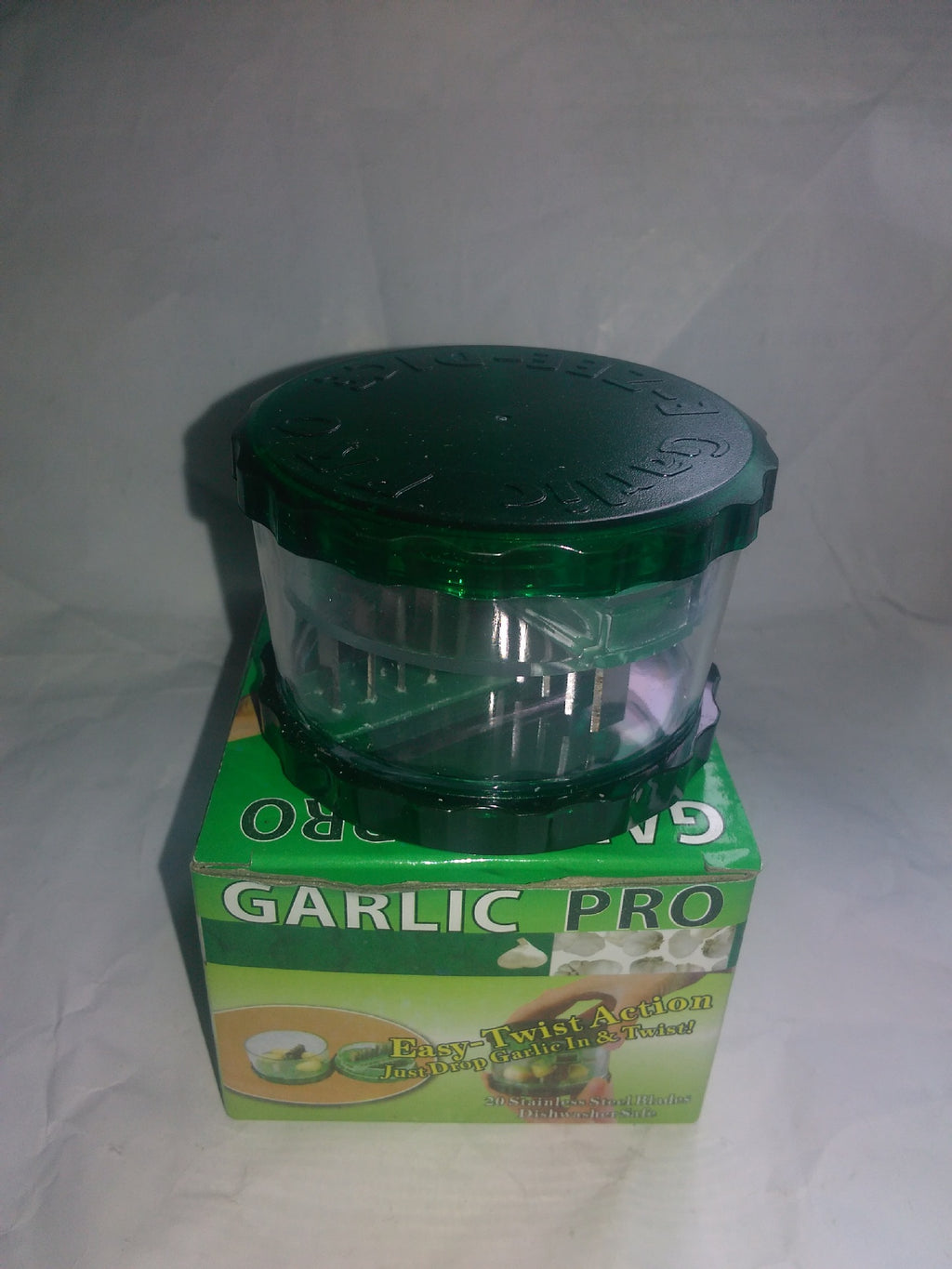 Garlic Peeler Tool - Easy Silicone Garlic Roller