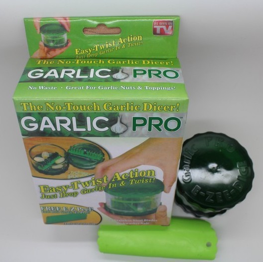 Garlic Peeler Tool - Easy Silicone Garlic Roller